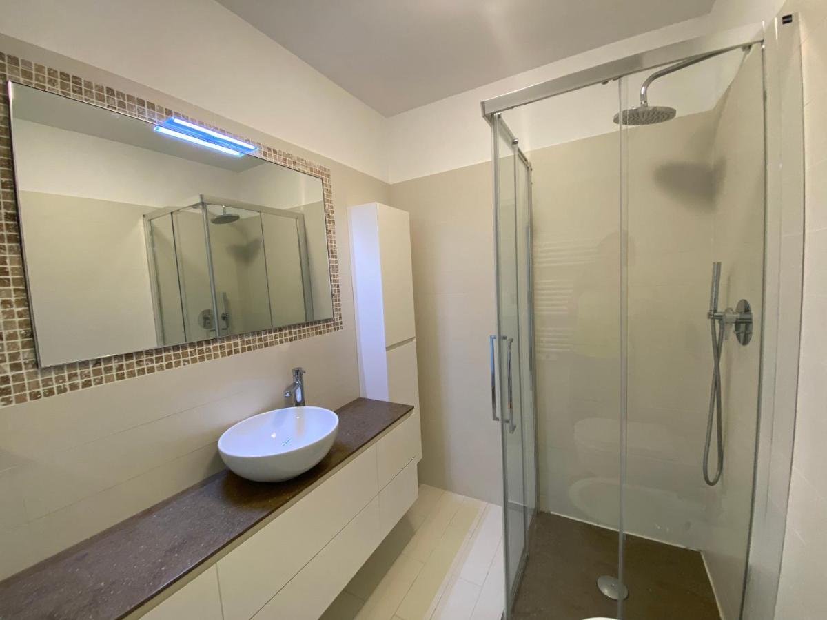 Mansfield Vue Carte Postale Terrasse Piscine Calme Port A 200M A Pied Apartment Ментона Екстериор снимка