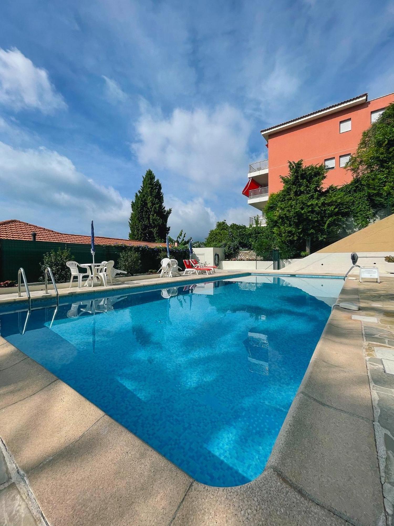 Mansfield Vue Carte Postale Terrasse Piscine Calme Port A 200M A Pied Apartment Ментона Екстериор снимка